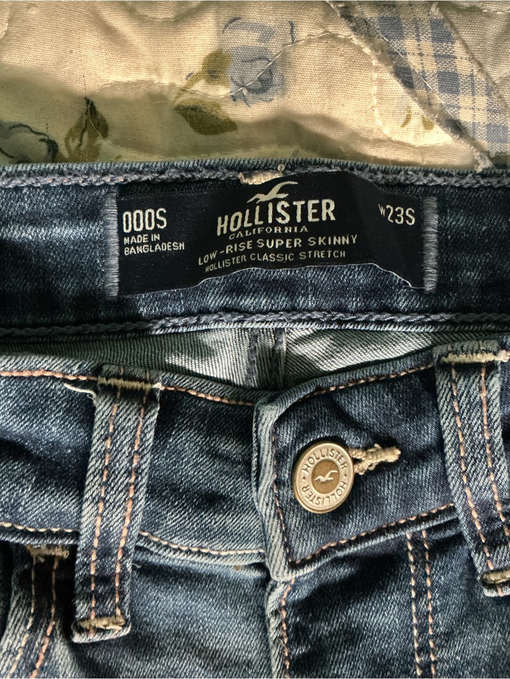 Hollister Medium Blue Low Rise Skinny Stretch Jeans - Picture 2 of 4